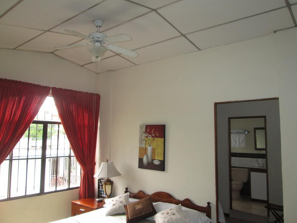 Hotel San Mateo San Salvador Rom bilde
