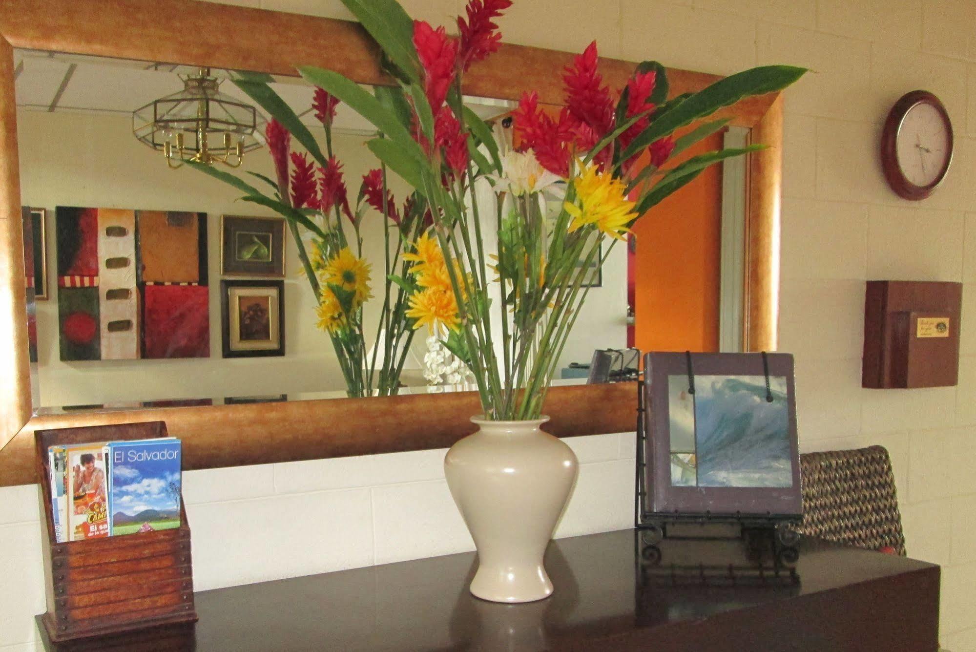 Hotel San Mateo San Salvador Eksteriør bilde